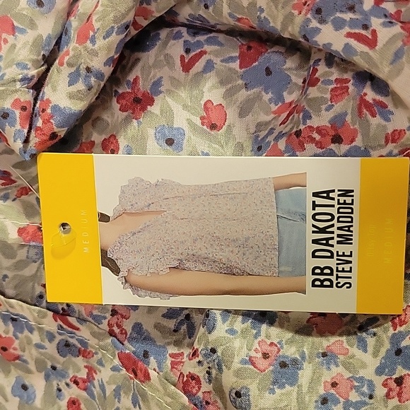 187 NWT Steve Madden Blouse - Picture 8 of 9